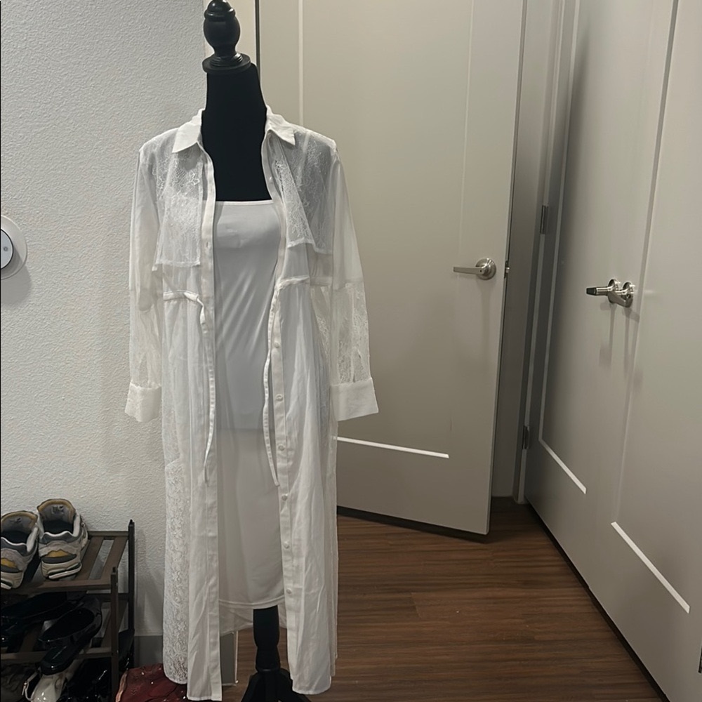Elegant White Lace Long Sleeve Dress